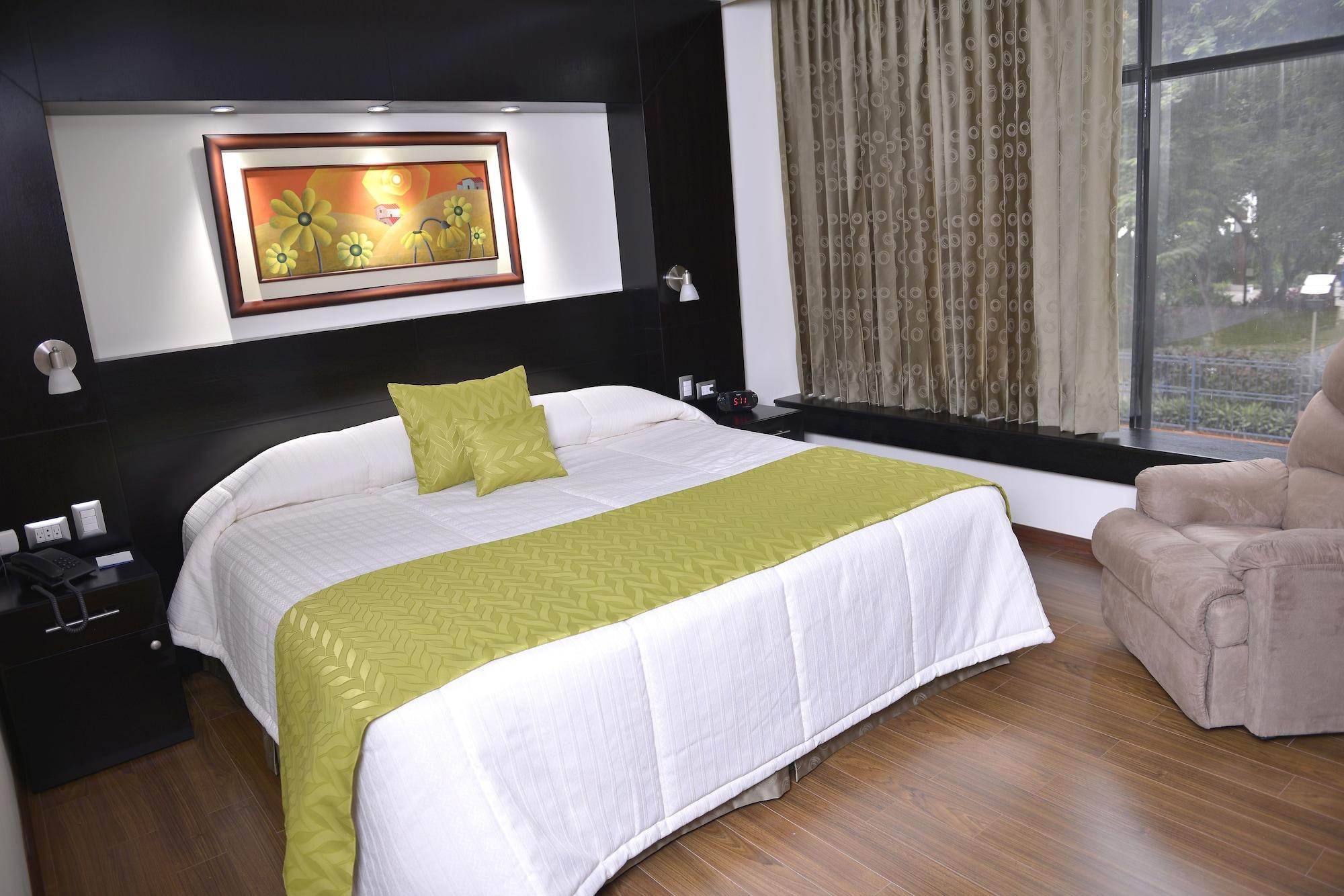 Hotel Ramada Guayaquil Esterno foto