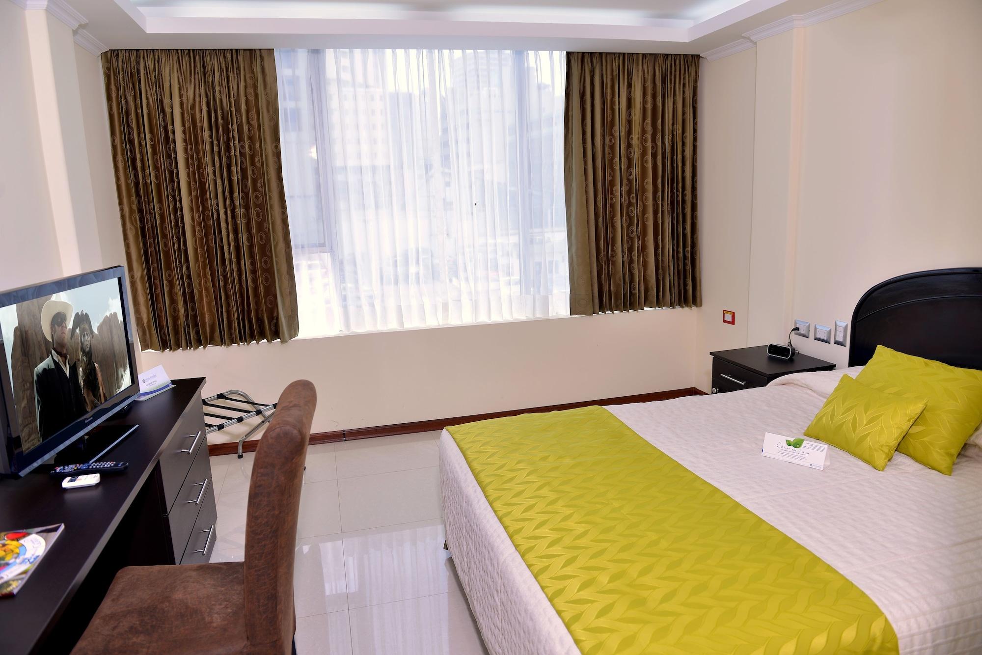 Hotel Ramada Guayaquil Esterno foto