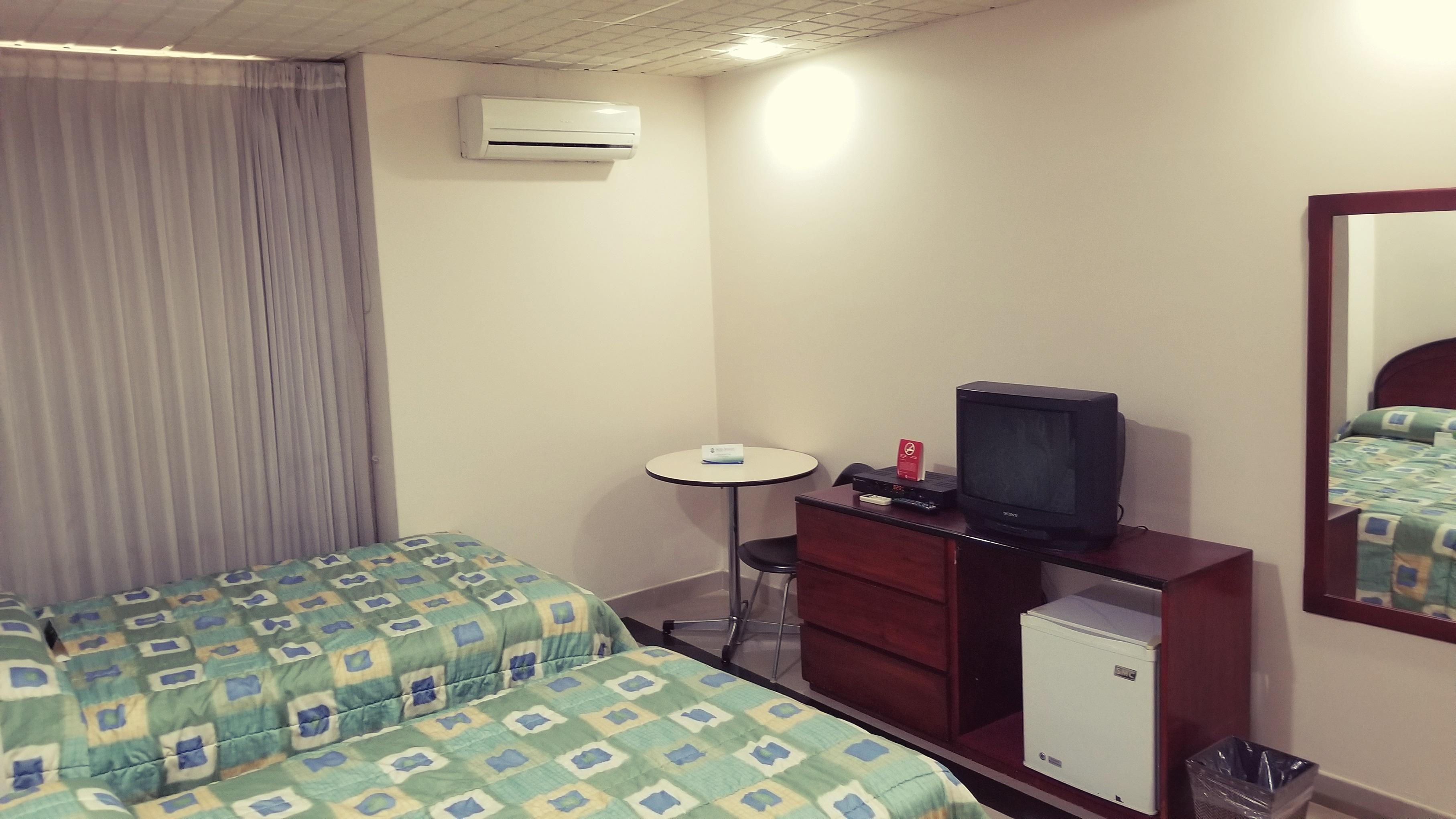 Hotel Ramada Guayaquil Esterno foto
