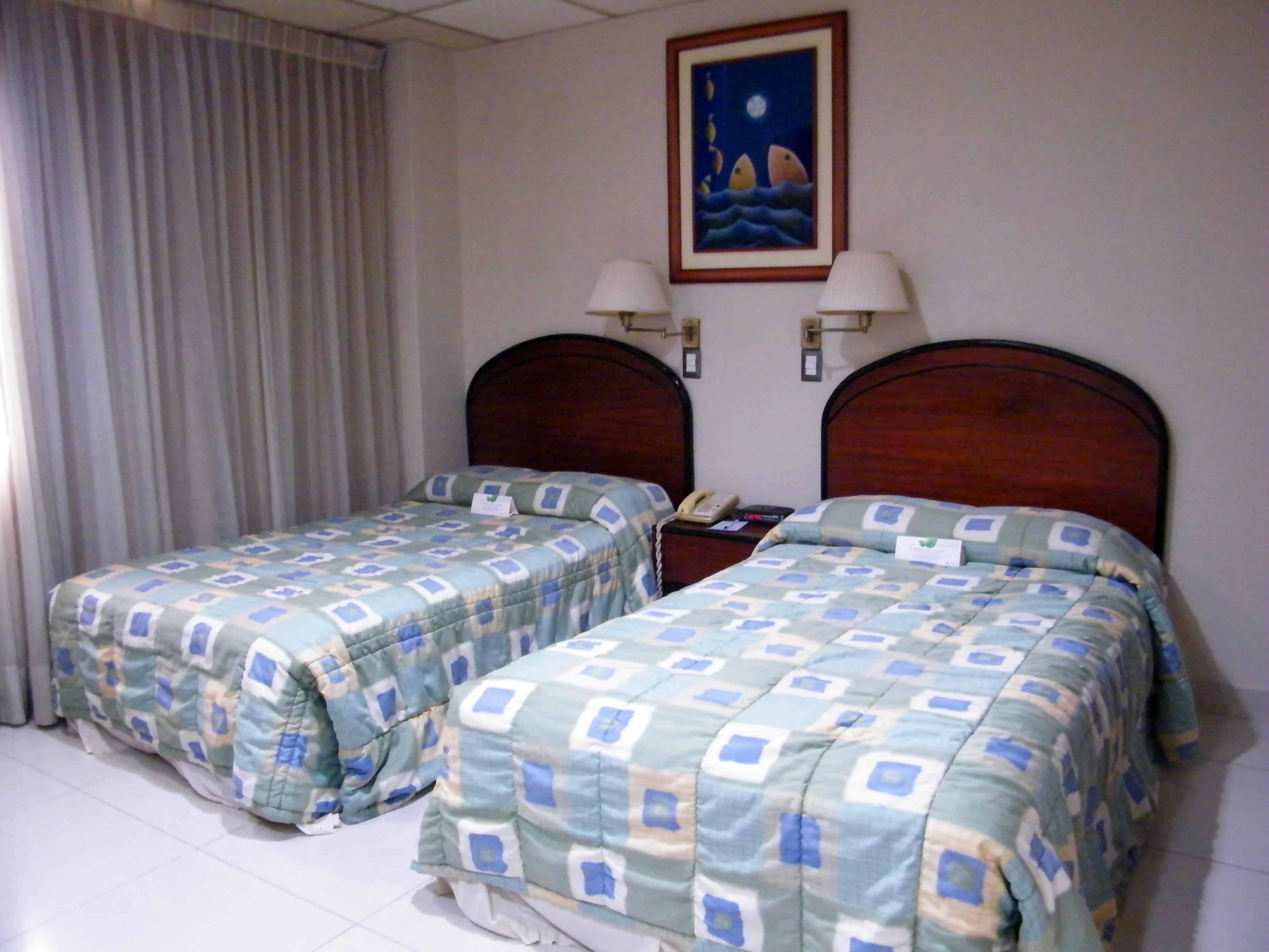 Hotel Ramada Guayaquil Esterno foto